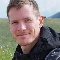 Implementing MCP Servers in Python: An AI Shopping Assistant with Gradio